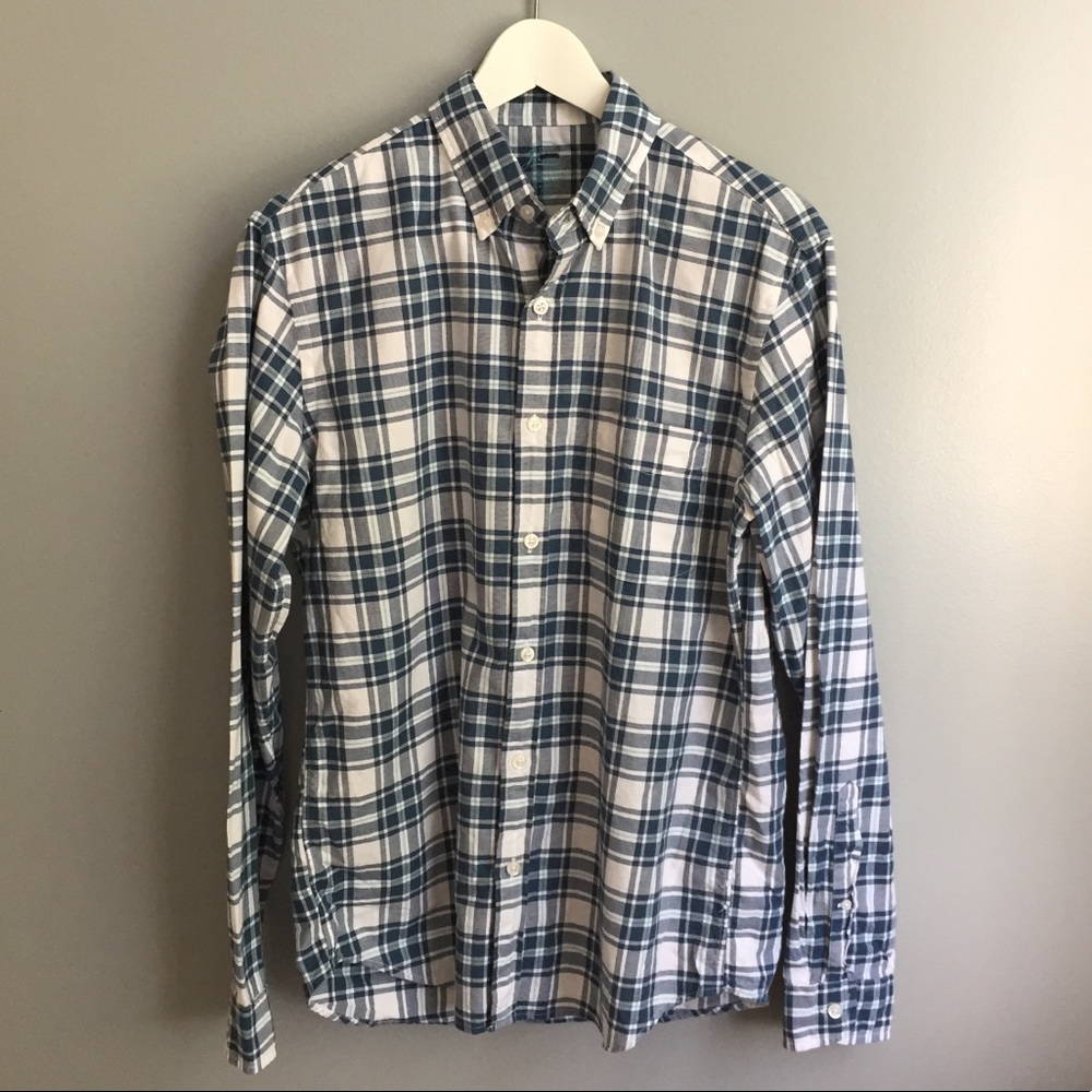 J. Crew lightweight oxford plaid button up shirt